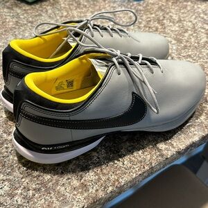 NIKE GOLF: Air Zoom Victory 2 Tour BRAND NEW